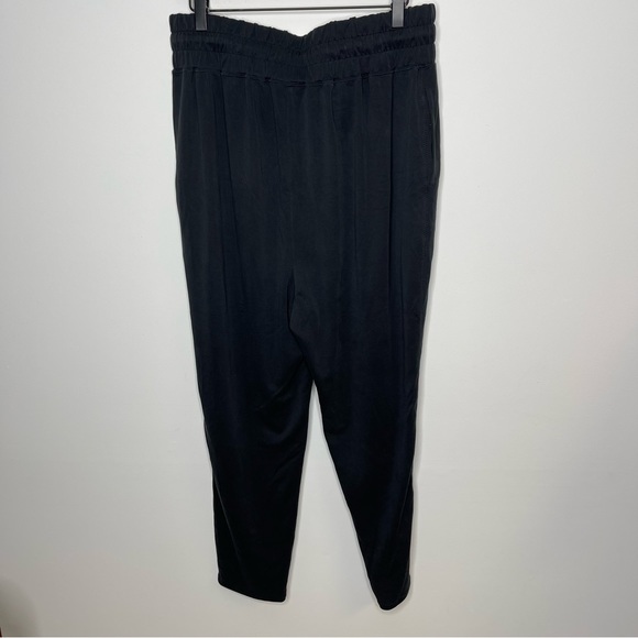 Fabletics Slim Fit Performance Joggers with Drawstring In Black Size XL - Picture 5 of 5